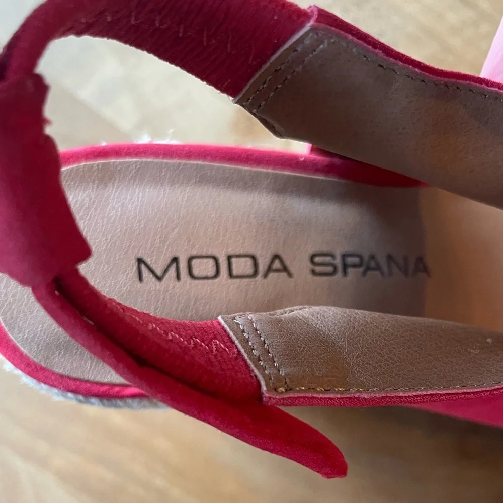 Moda Spana Red Woven Wedge Sandals Size 5.5